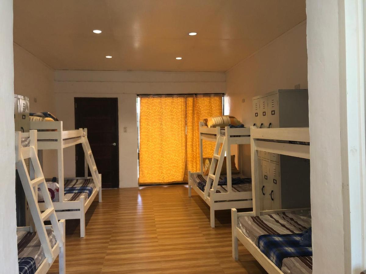 Alesseo Hostel Tiniguiban Kültér fotó