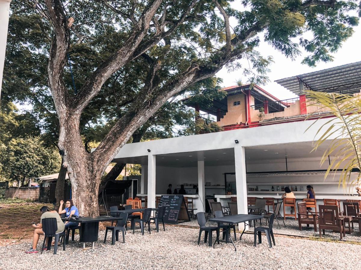 Alesseo Hostel Tiniguiban Kültér fotó