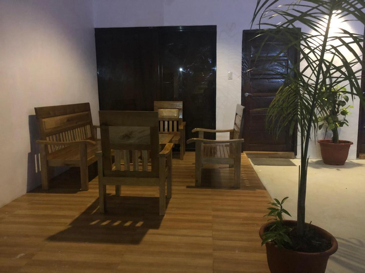 Alesseo Hostel Tiniguiban Kültér fotó