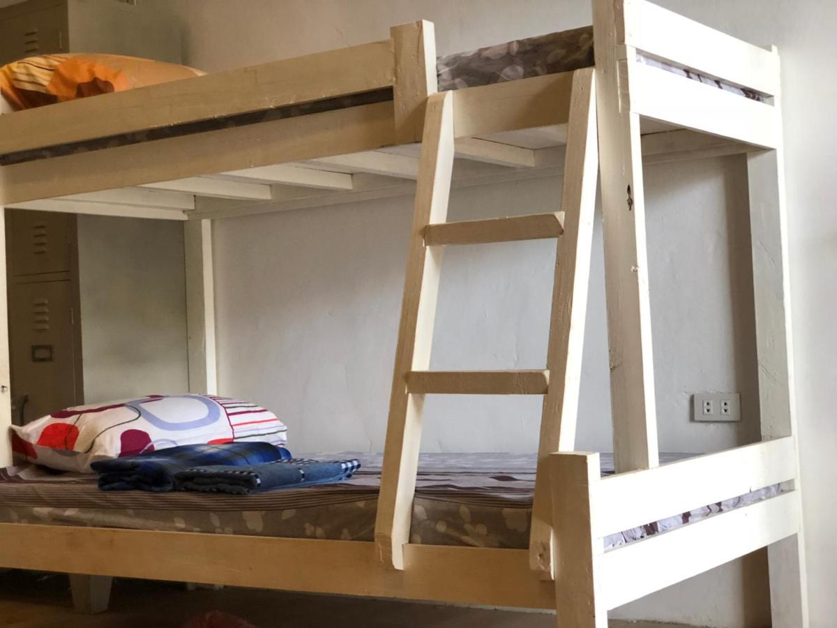 Alesseo Hostel Tiniguiban Kültér fotó