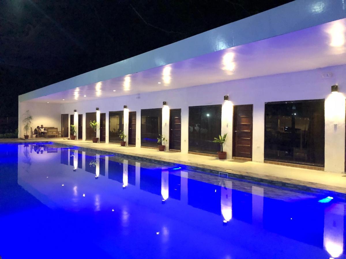 Alesseo Hostel Tiniguiban Kültér fotó
