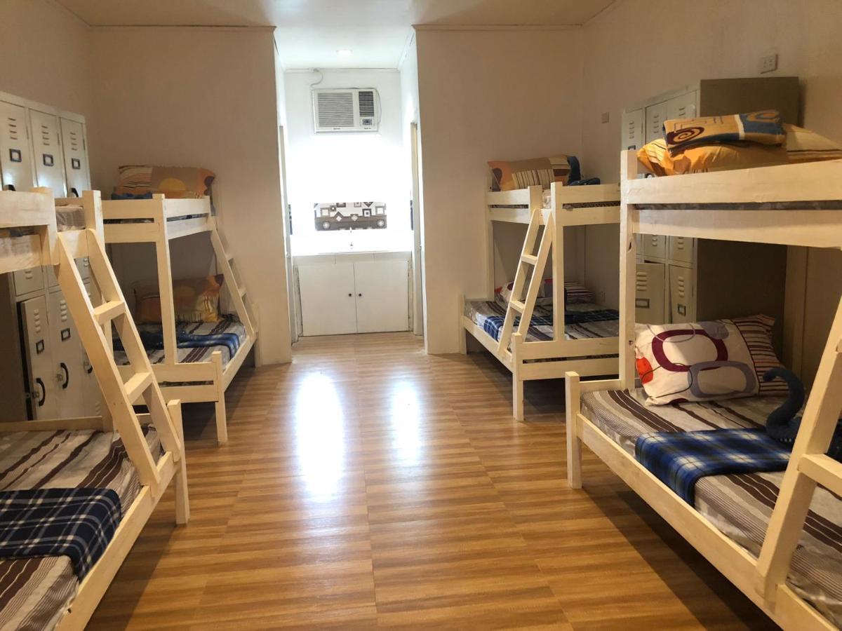 Alesseo Hostel Tiniguiban Kültér fotó