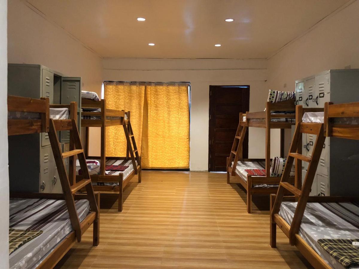 Alesseo Hostel Tiniguiban Kültér fotó